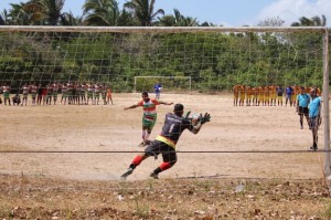 Goleiro do SANORTE defendeu diversas cobranças do Onze Estrelas.