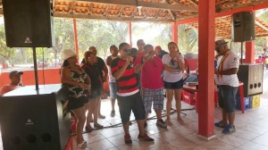 Diretor de Esportes Valério Nogueira discursa observado pelos colegas dirigentes sindicais.